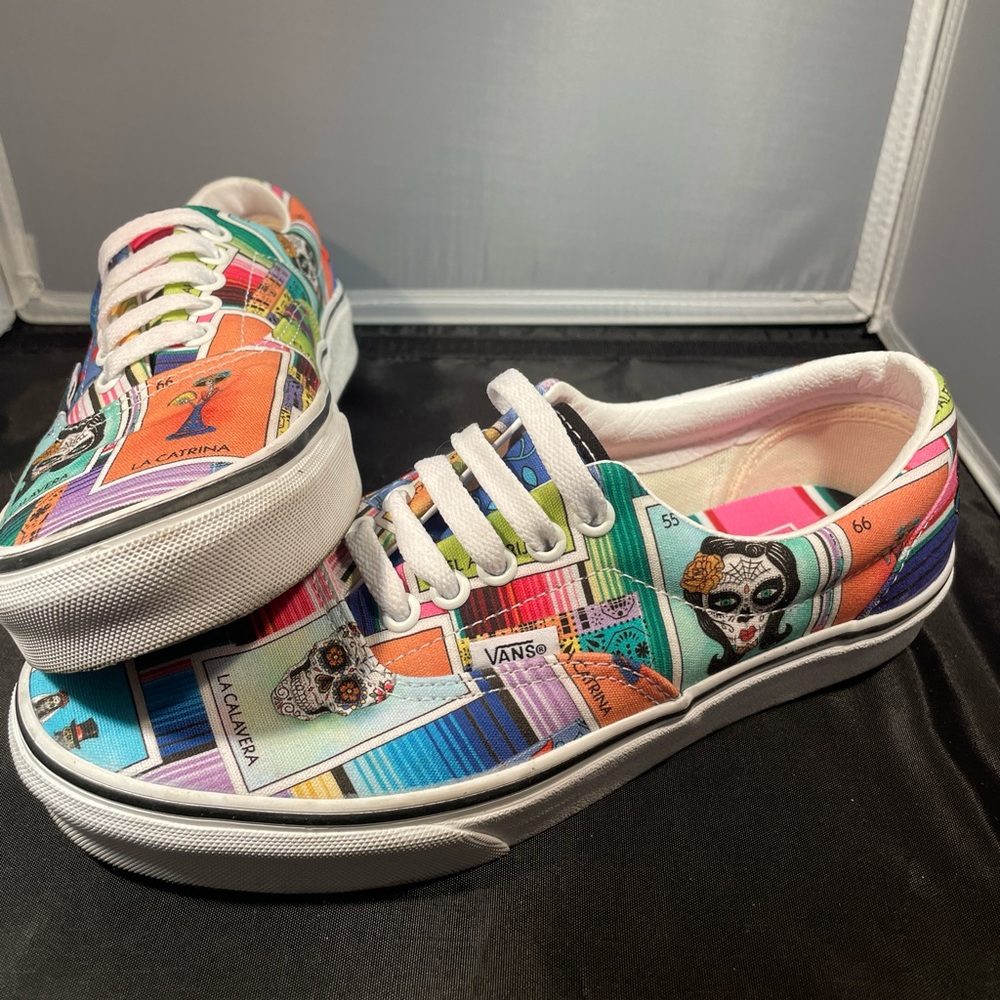 Vans Loteria women’s Lace Ups sz 8